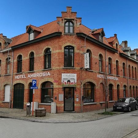 Hotel Ambrosia Іпр Екстер'єр фото